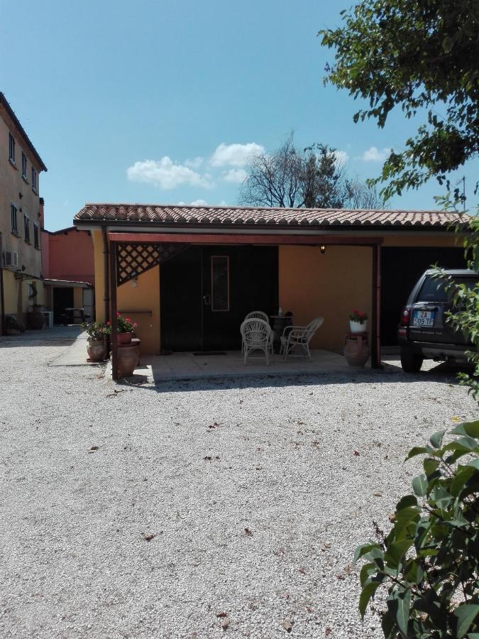 Casa Vacanze Angelica Ostra Vetere Εξωτερικό φωτογραφία